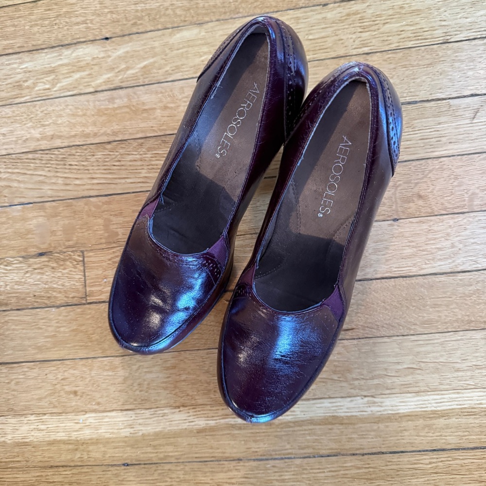 AEROSOLES Women's Deep Burgundy Heels